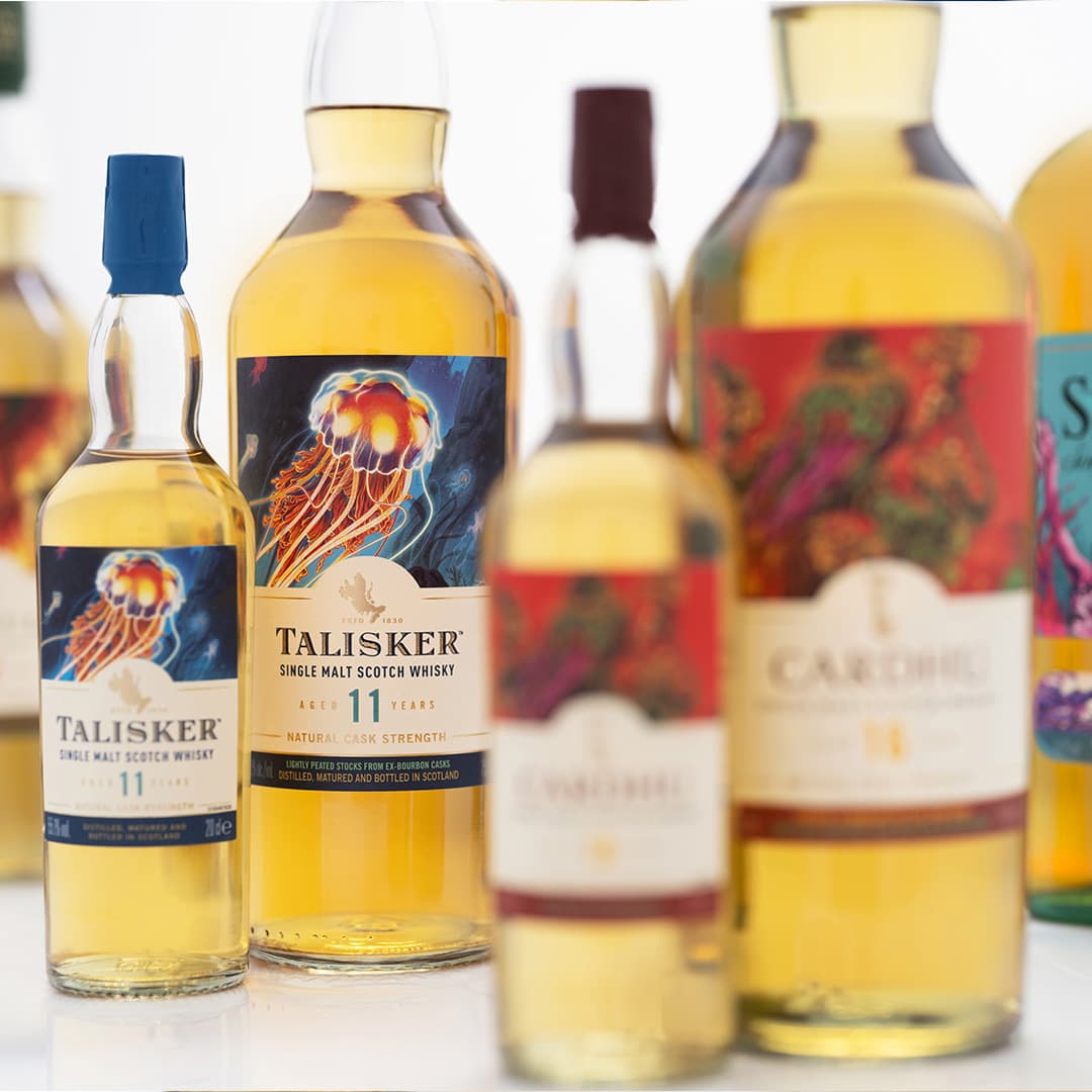Talisker 11YO Special Releases 2022 70cl & 20cl Bottles Closeup